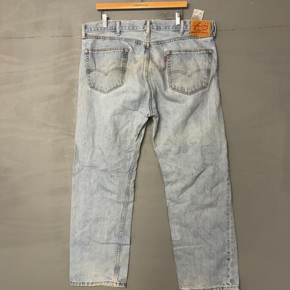 Levis 505 Regular Fit Straight Leg Jeans Mens 40x29 Light Wash Distressed Blue - Picture 2 of 5